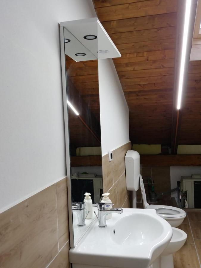 Camera Con Bagno Mirjana Cislago Zewnętrze zdjęcie