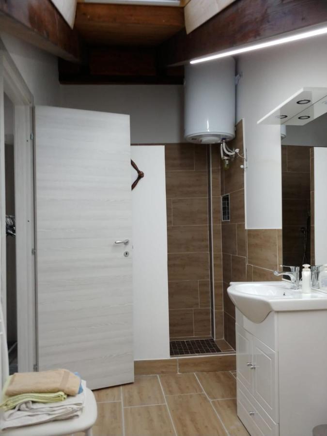 Camera Con Bagno Mirjana Cislago Zewnętrze zdjęcie