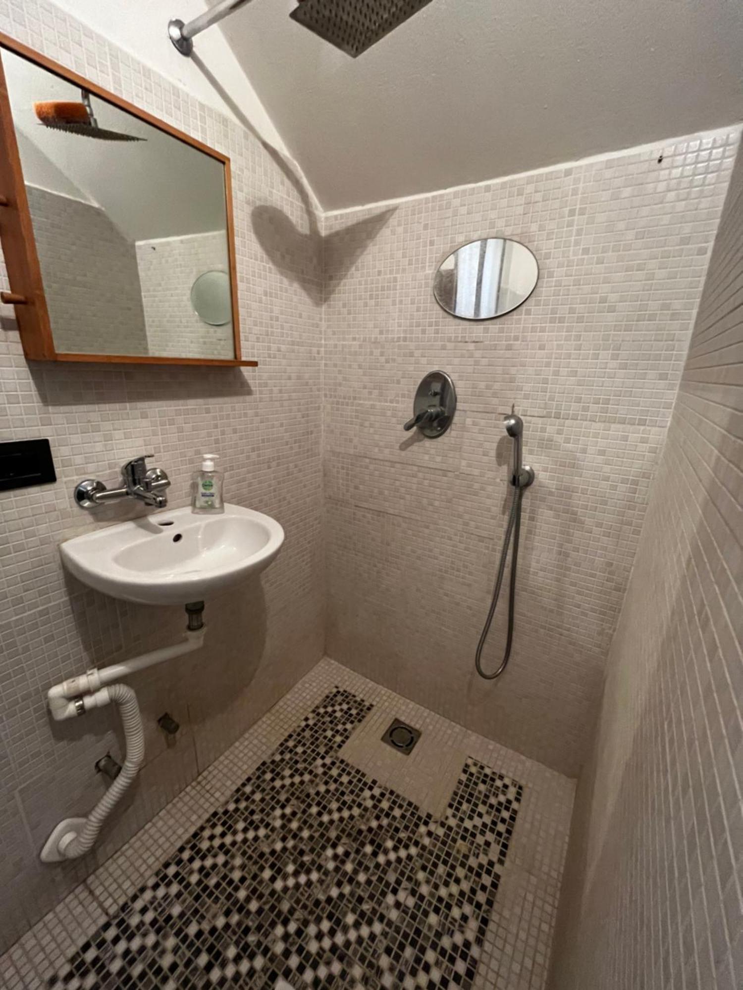 Camera Con Bagno Mirjana Cislago Zewnętrze zdjęcie