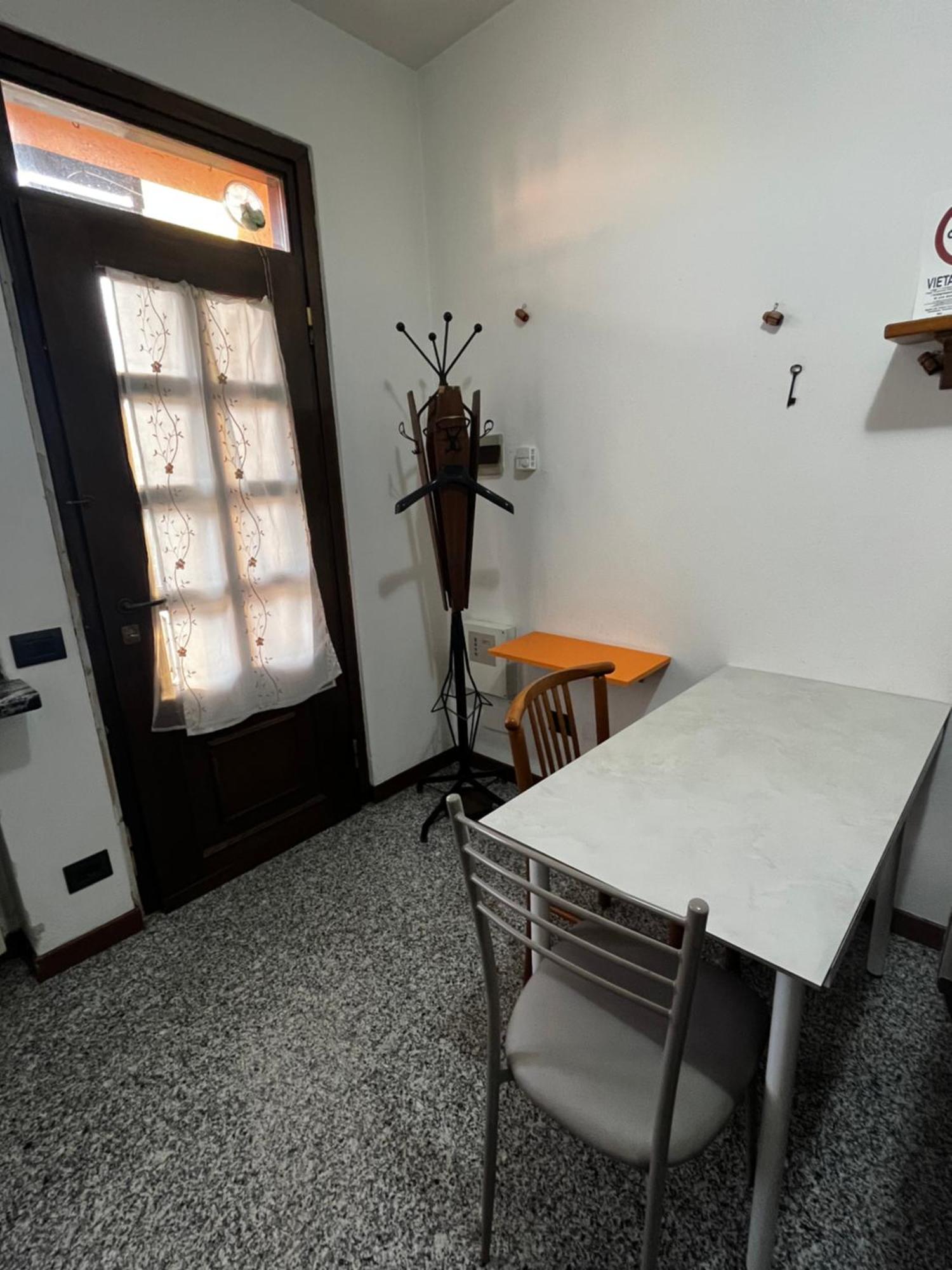Camera Con Bagno Mirjana Cislago Zewnętrze zdjęcie
